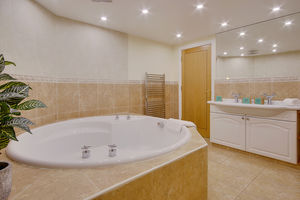 Bathroom- click for photo gallery